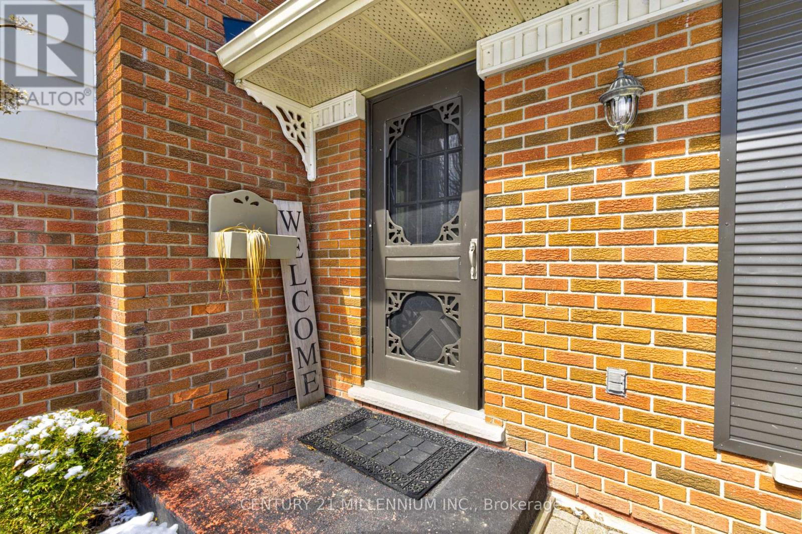 1659 Hawthorn Avenue, Caledon, Ontario  L7K 0X2 - Photo 3 - W12975674