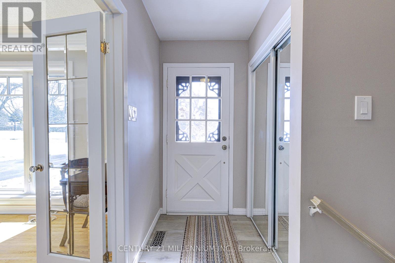 1659 Hawthorn Avenue, Caledon, Ontario  L7K 0X2 - Photo 5 - W12975674