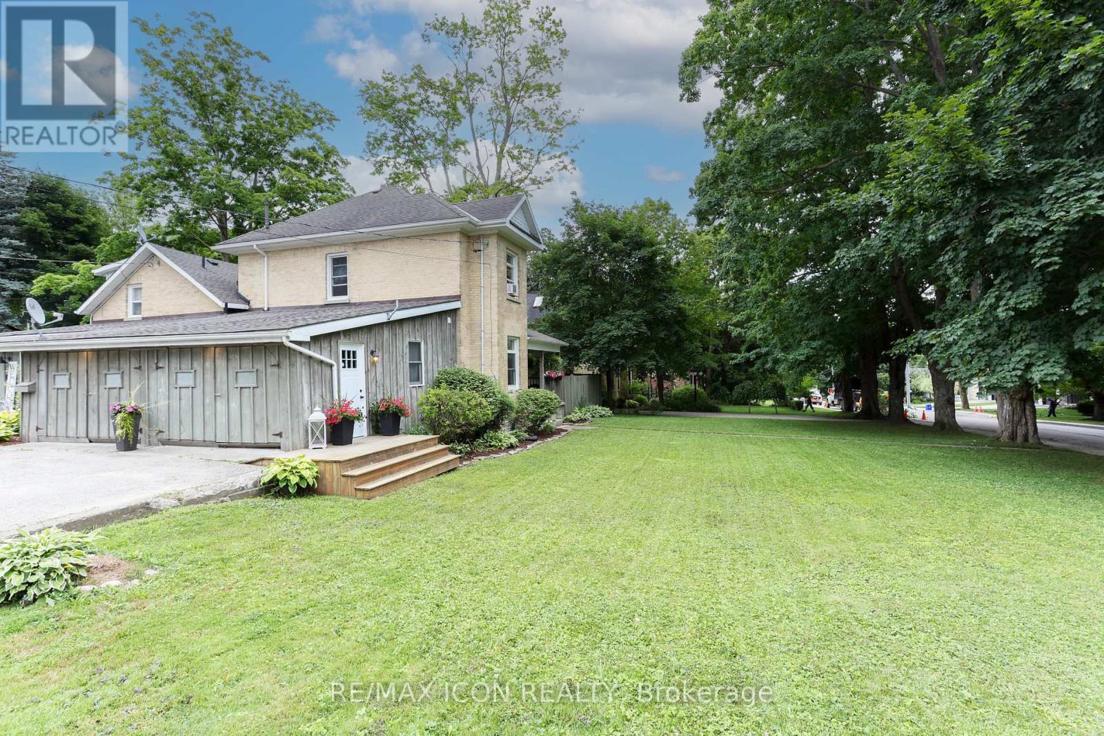 280 Fergus Street N, Wellington North, Ontario  N0G 2L2 - Photo 3 - X12987276