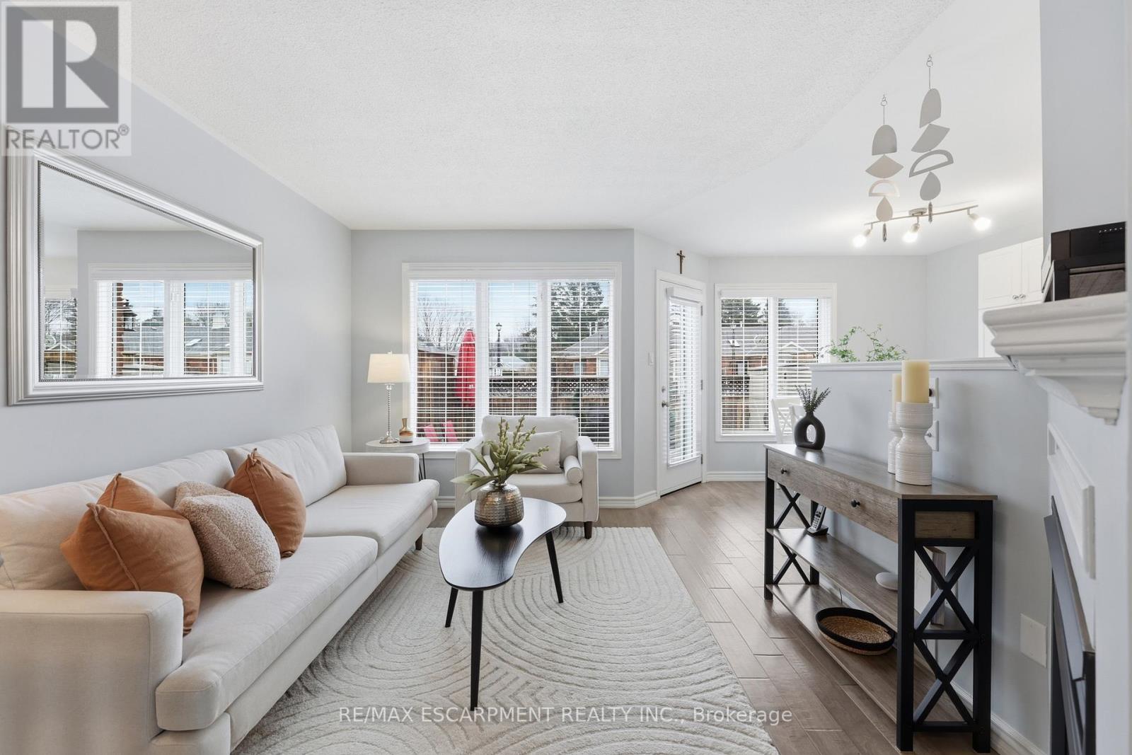 175 Fiddlers Green Road, Hamilton, Ontario  L9G 4X7 - Photo 7 - X12987302