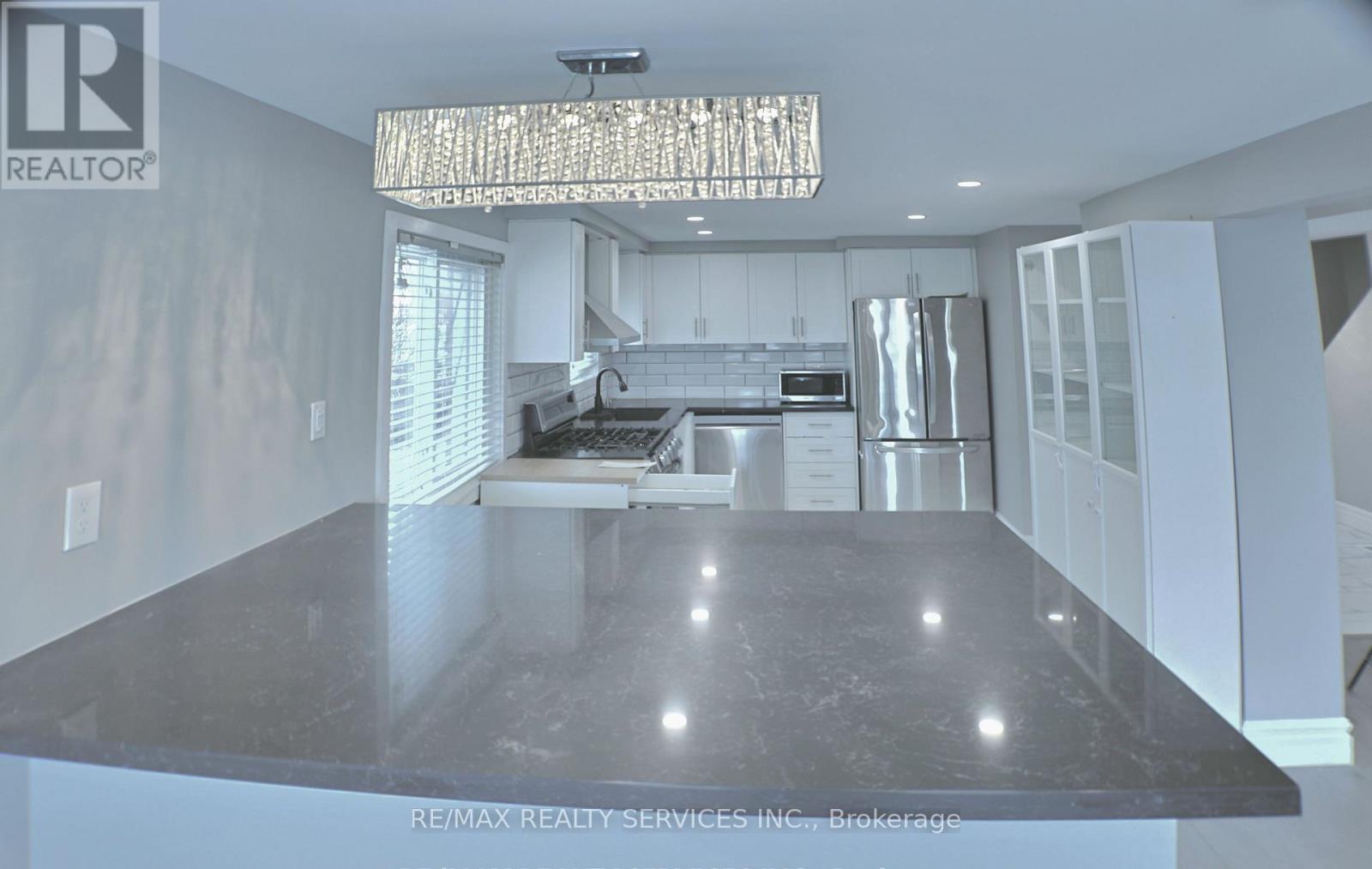 662 Elgin Street N, Cambridge, Ontario N1R 7W5 - Photo 23 - X12987304