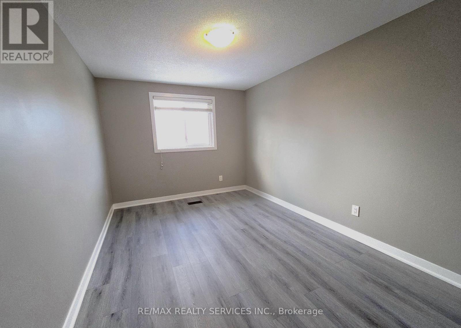 662 Elgin Street N, Cambridge, Ontario N1R 7W5 - Photo 33 - X12987304