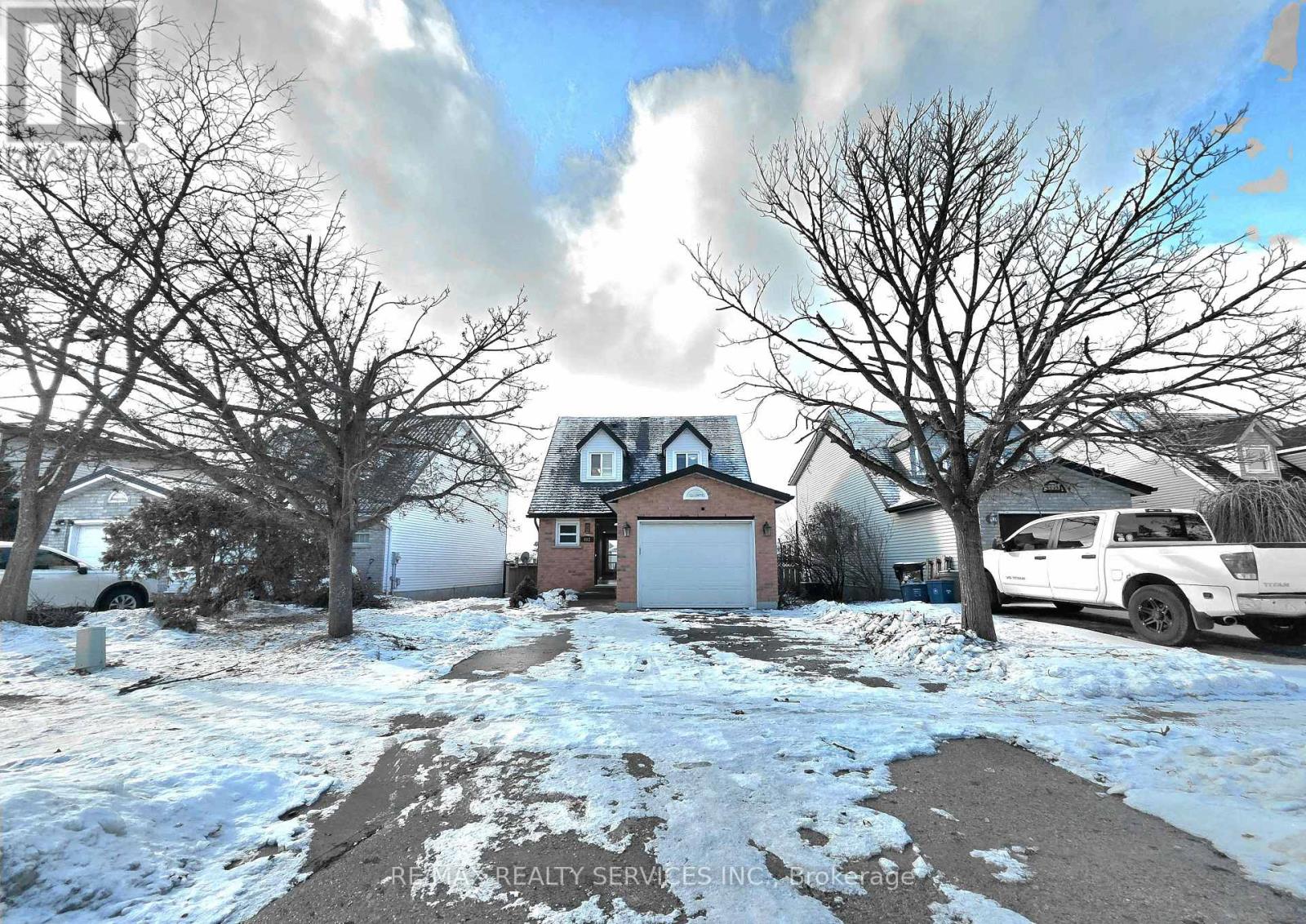 662 Elgin Street N, Cambridge, Ontario N1R 7W5 - Photo 5 - X12987304