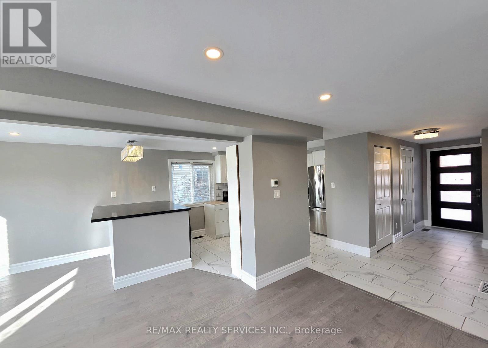 662 Elgin Street N, Cambridge, Ontario N1R 7W5 - Photo 9 - X12987304