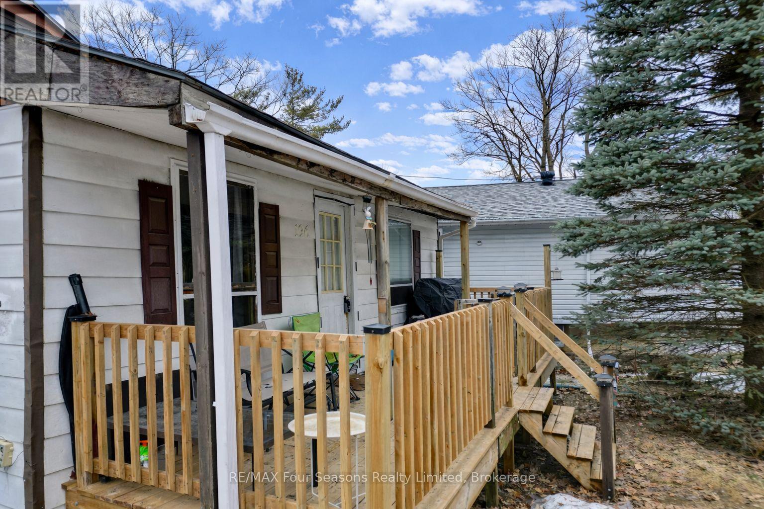 196 Melrose Avenue, Wasaga Beach, Ontario  L9Z 2T1 - Photo 4 - S12956794