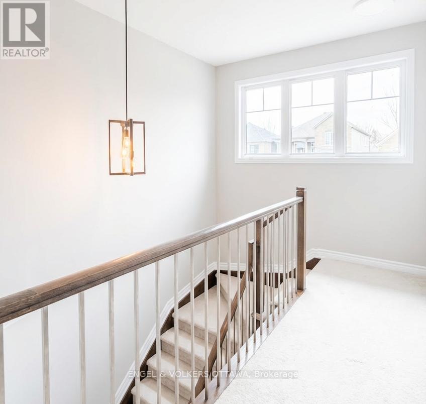 19 Allan Place, Ottawa, Ontario  K2S 2A9 - Photo 13 - X12980438