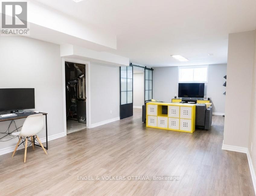 19 Allan Place, Ottawa, Ontario  K2S 2A9 - Photo 27 - X12980438