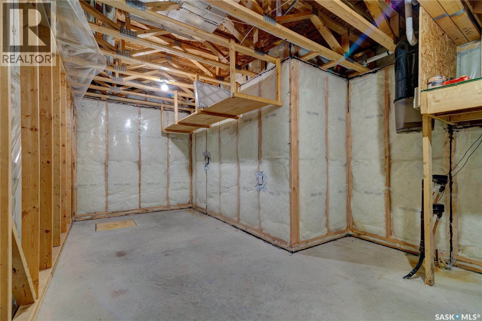 26 2801 Windsor Park Road, Regina, Saskatchewan  S4V 1E7 - Photo 25 - SK032367