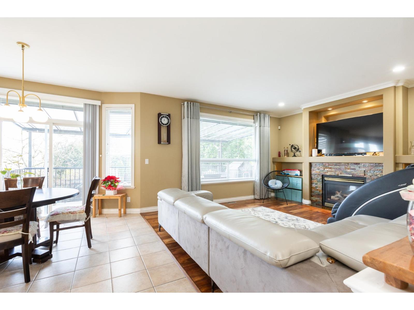 8370 168a Street, Surrey, British Columbia  V4N 4T8 - Photo 5 - R3110040