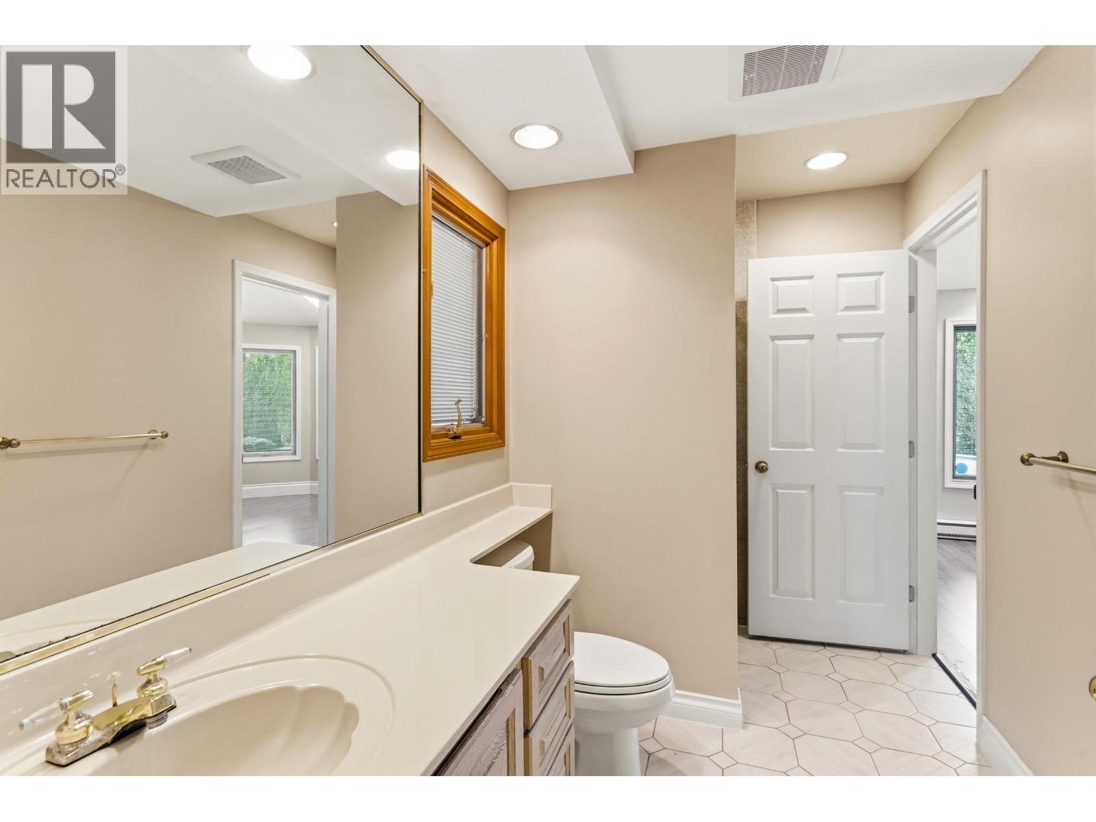 8480 Sunnywood Drive, Richmond, British Columbia  V6Y 3G5 - Photo 16 - R3091418