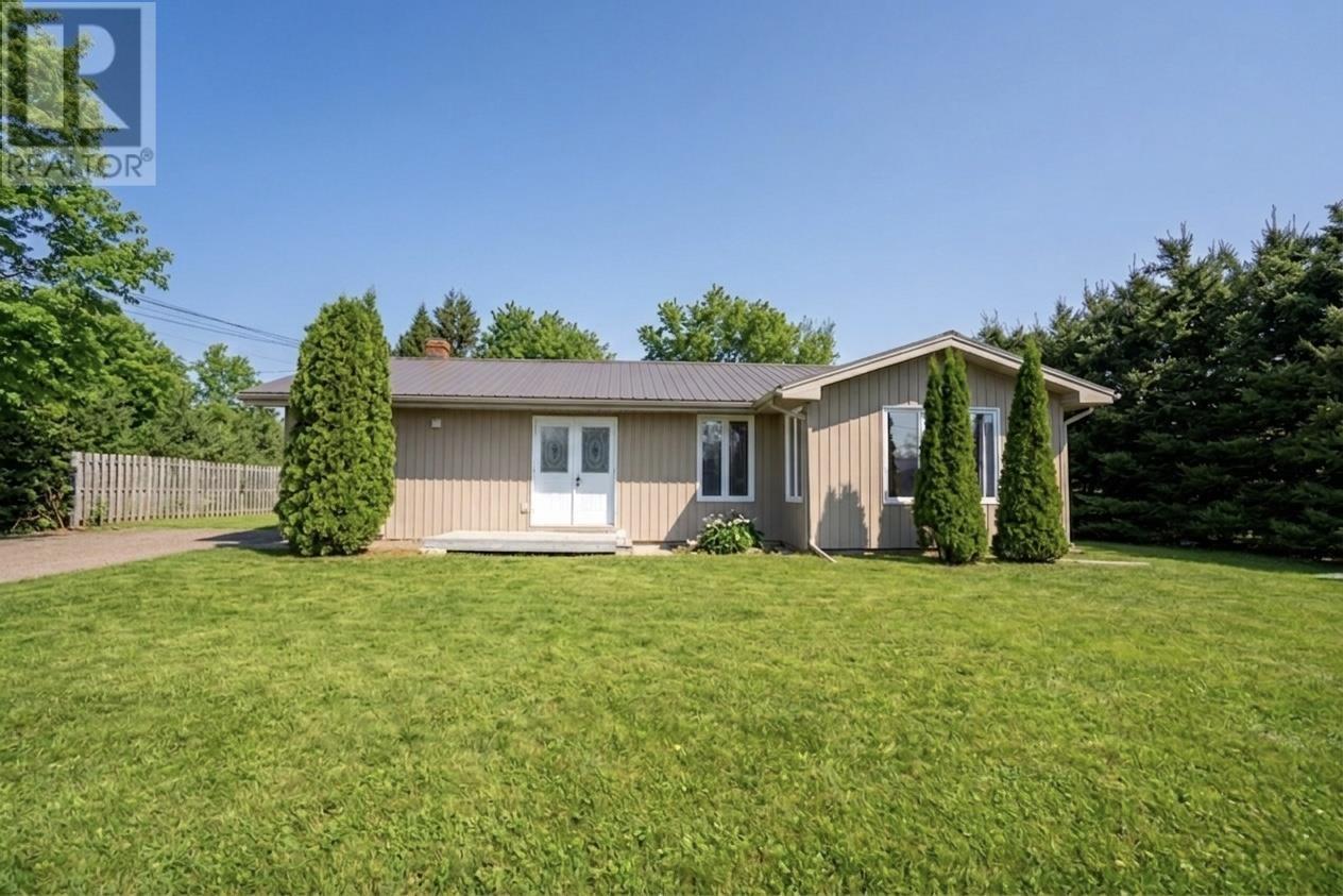 118 Maple Avenue, Charlottetown, Prince Edward Island  C1A 6G4 - Photo 2 - 202606693