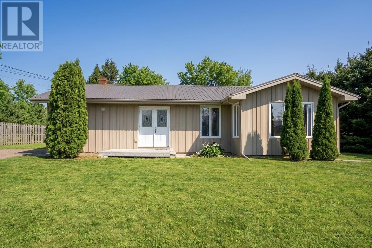 118 Maple Avenue, Charlottetown, Prince Edward Island  C1A 6G4 - Photo 3 - 202606693