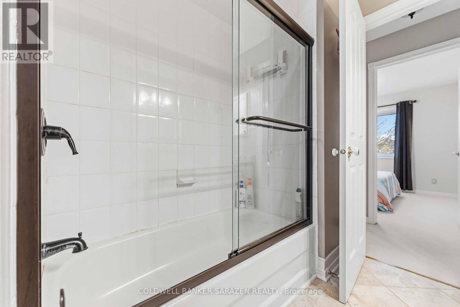 734 Rolling River Crescent, Ottawa, Ontario  K1V 1M2 - Photo 19 - X12987376