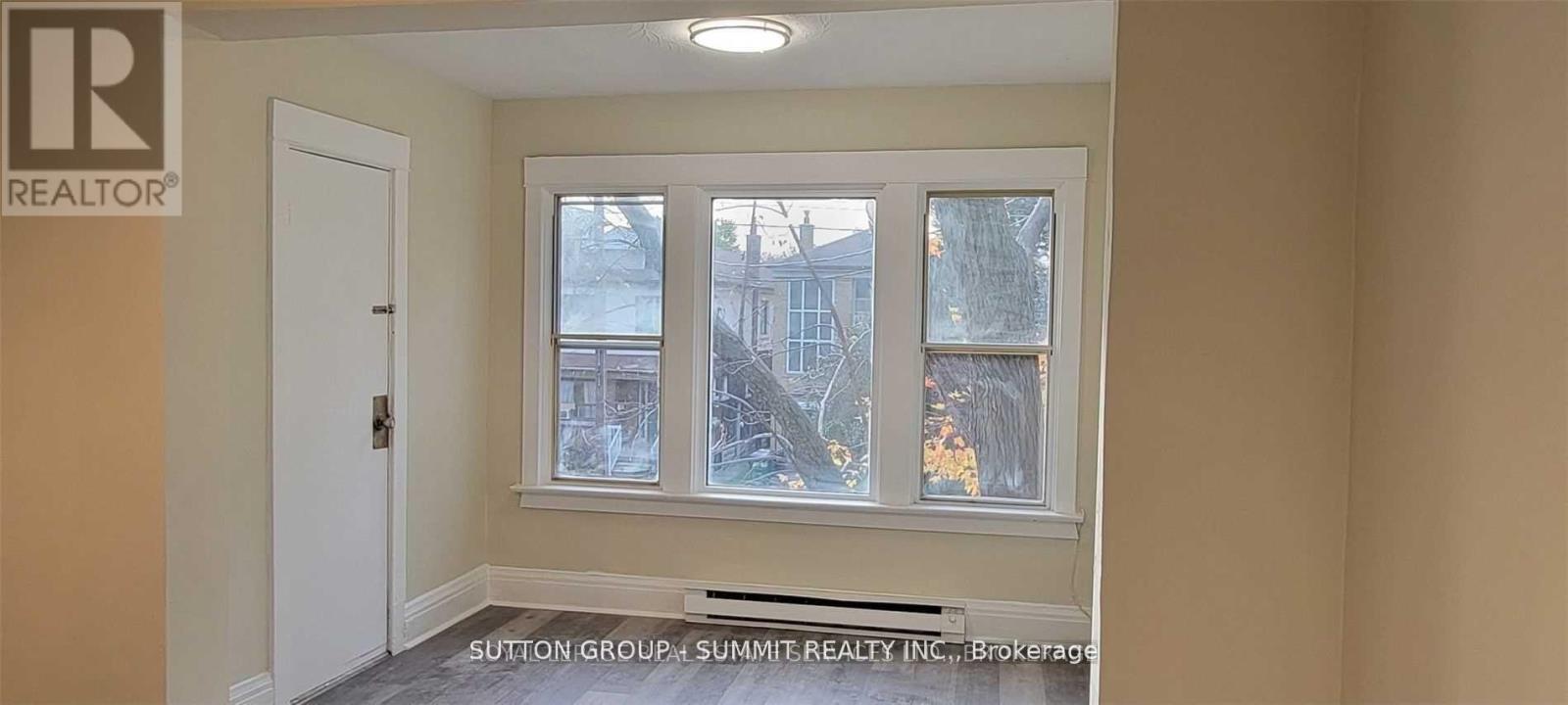 2 - 157 Vaughan Road, Toronto, Ontario  M6C 2L9 - Photo 8 - C12987382