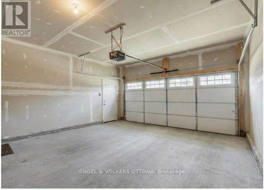 660 Terrier Circle S, Ottawa, Ontario  K0A 2Z0 - Photo 25 - X12936624