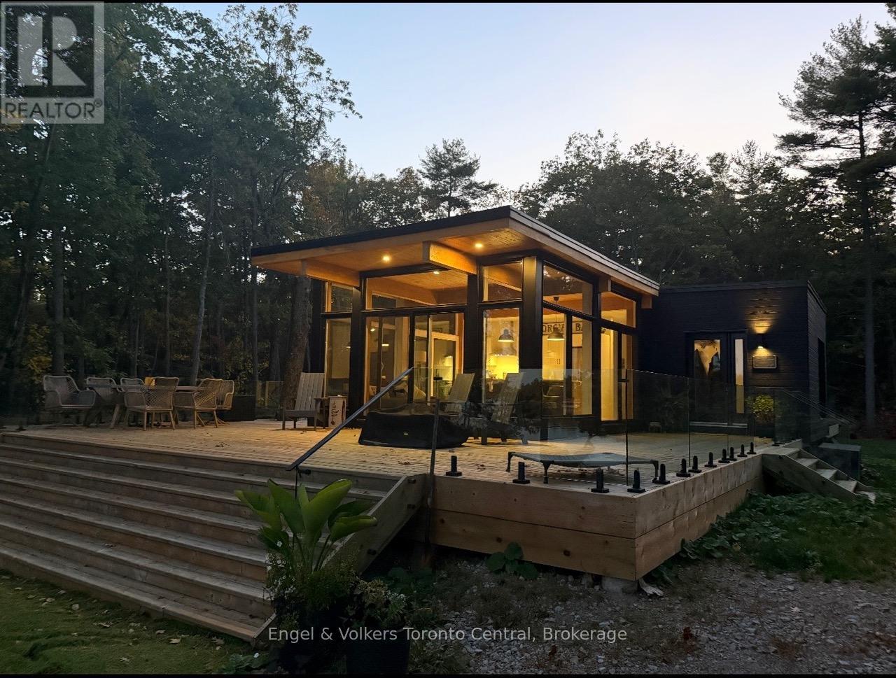 736 2190 ISLAND, Georgian Bay, Ontario