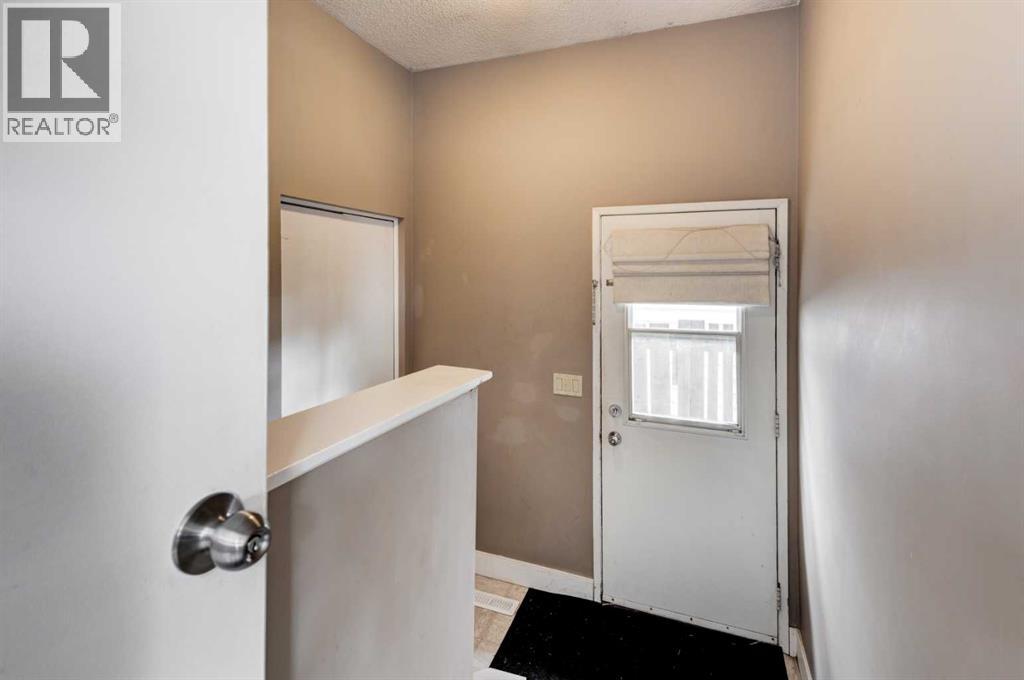 88 Sunhurst Road SE, Calgary, Alberta  T2X 1V8 - Photo 16 - A2294582