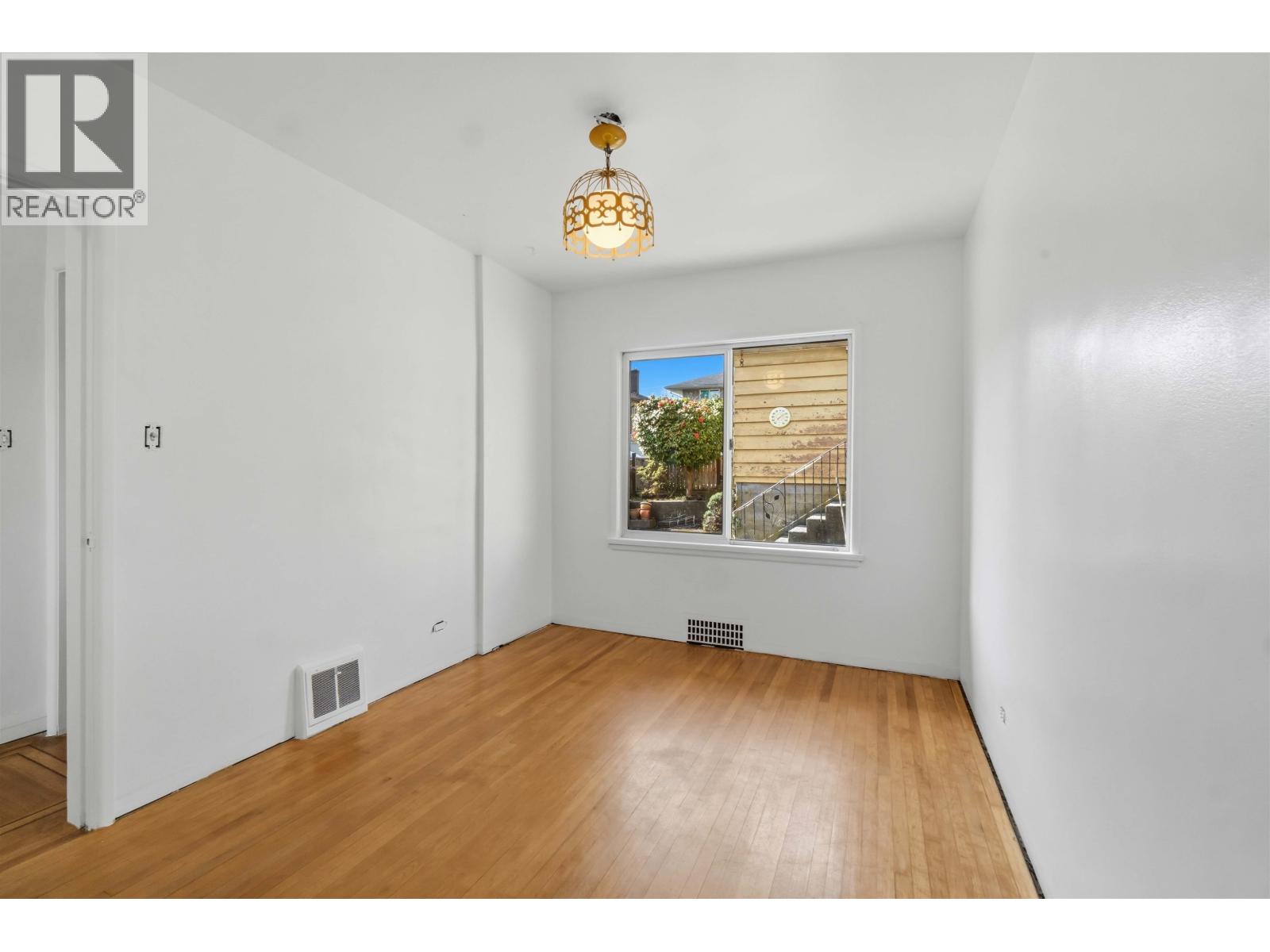 922 Surrey Street, New Westminster, British Columbia  V3L 4W2 - Photo 21 - R3107172