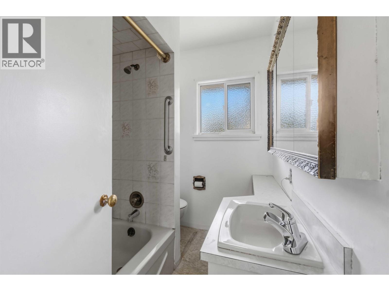 922 Surrey Street, New Westminster, British Columbia  V3L 4W2 - Photo 19 - R3107172