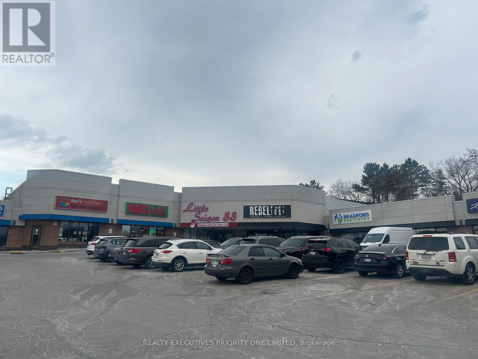 180 Holland Street W, Bradford West Gwillimbury, Ontario  L3Z 1R8 - Photo 2 - N12987336