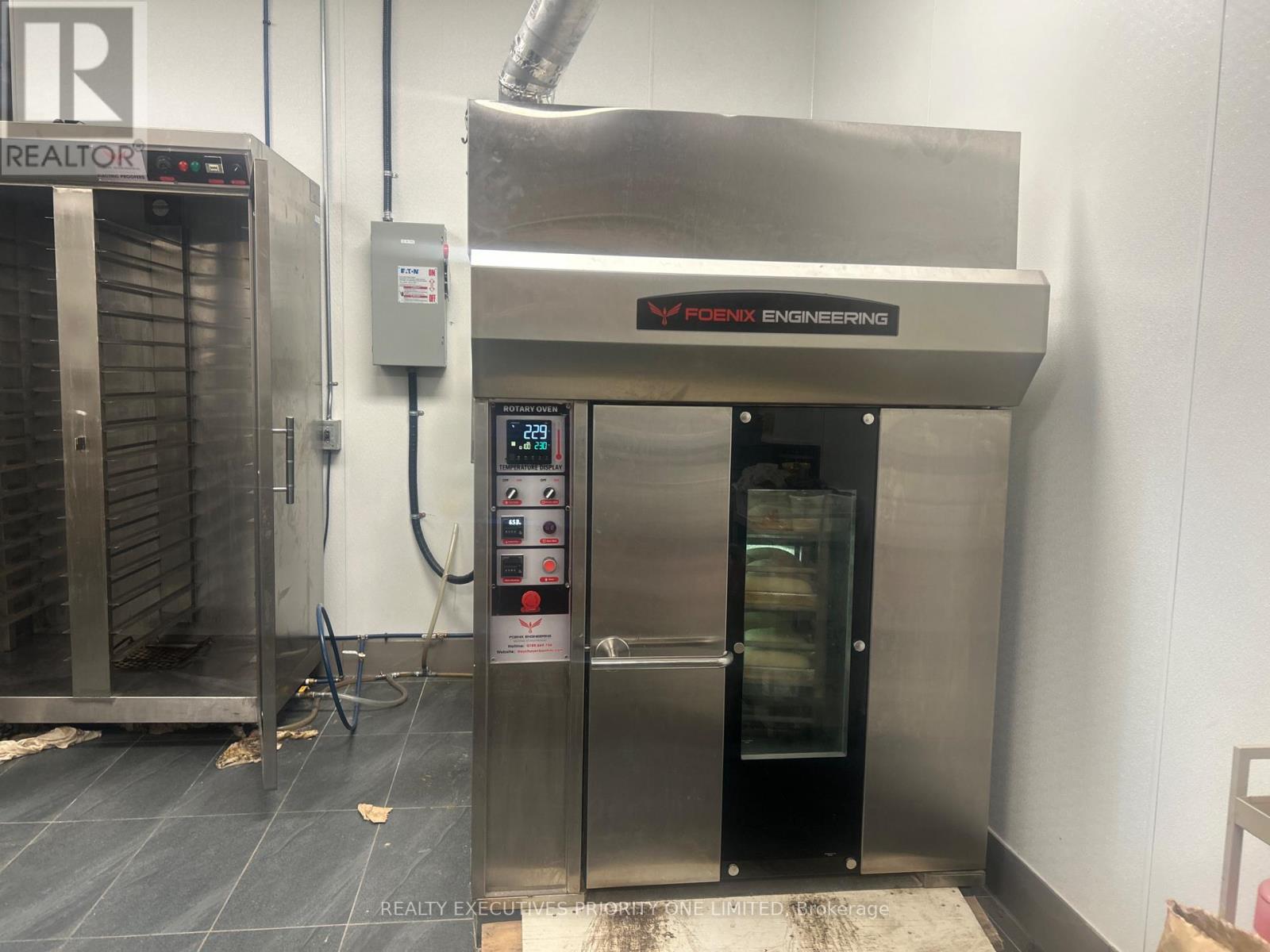 180 Holland Street W, Bradford West Gwillimbury, Ontario  L3Z 1R8 - Photo 7 - N12987336