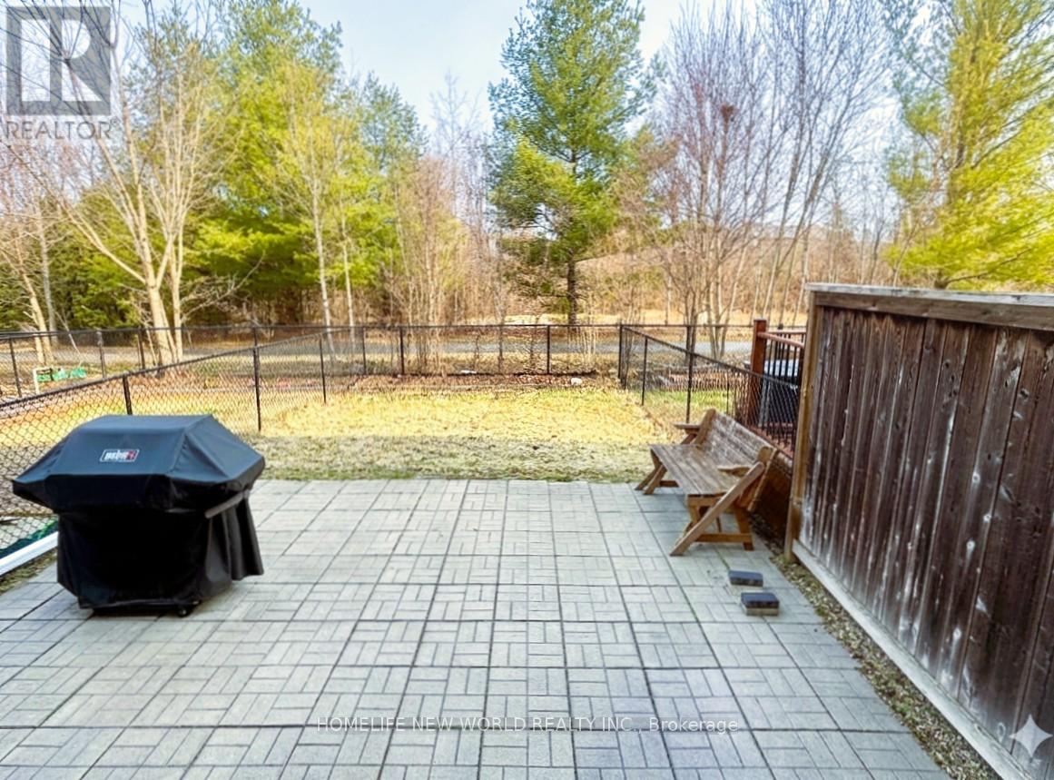 43 All Points Drive, Whitchurch-Stouffville, Ontario  L4A 0W5 - Photo 6 - N12987346