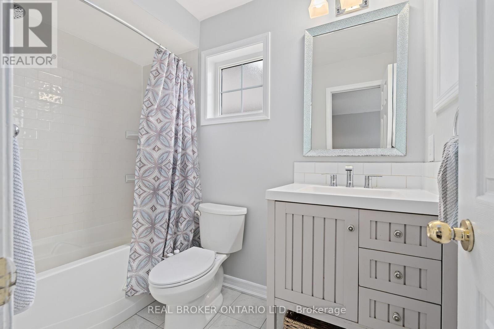 42 - 42 Palomino Trail, Halton Hills, Ontario  L7G 6E9 - Photo 11 - W12987312