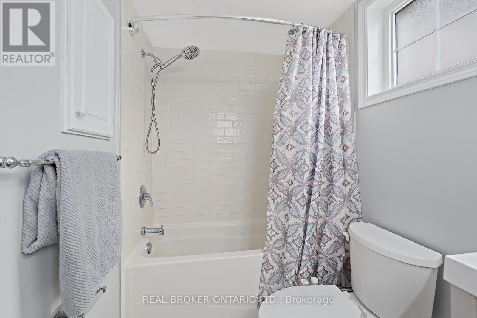 42 - 42 Palomino Trail, Halton Hills, Ontario  L7G 6E9 - Photo 12 - W12987312