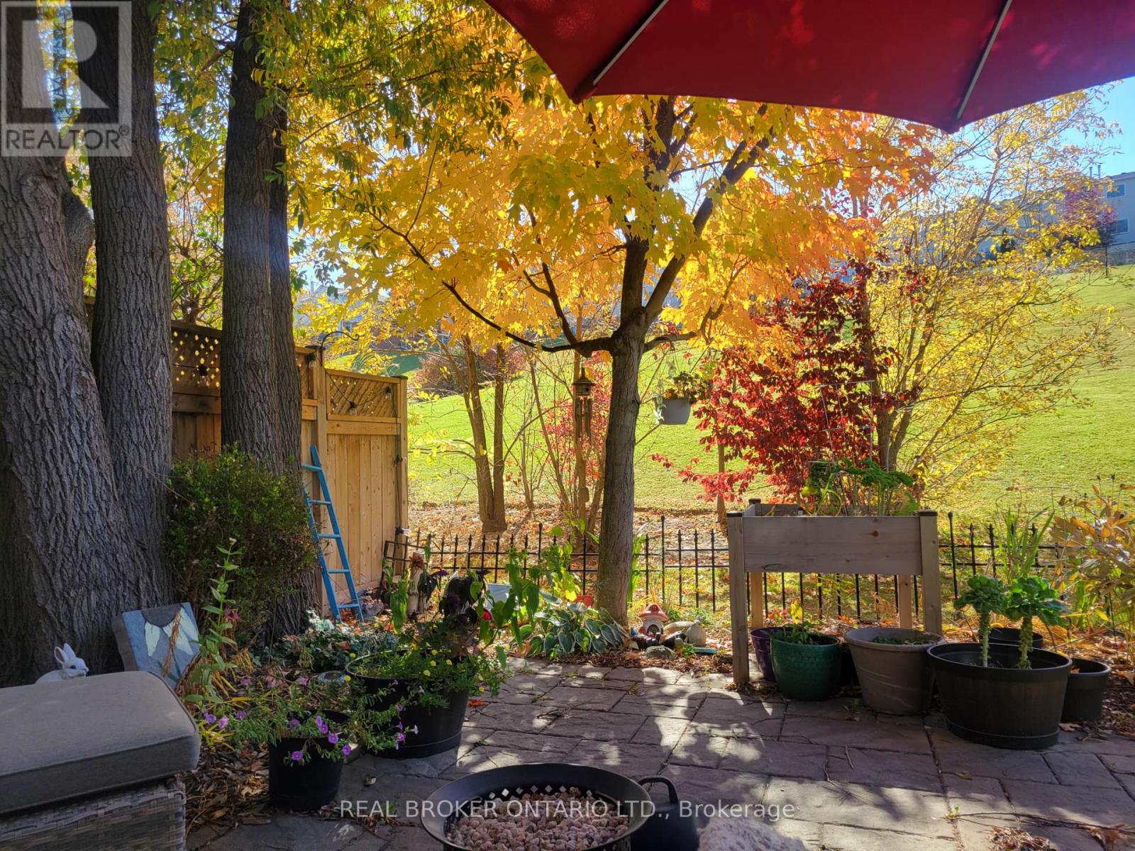 42 - 42 Palomino Trail, Halton Hills, Ontario  L7G 6E9 - Photo 17 - W12987312