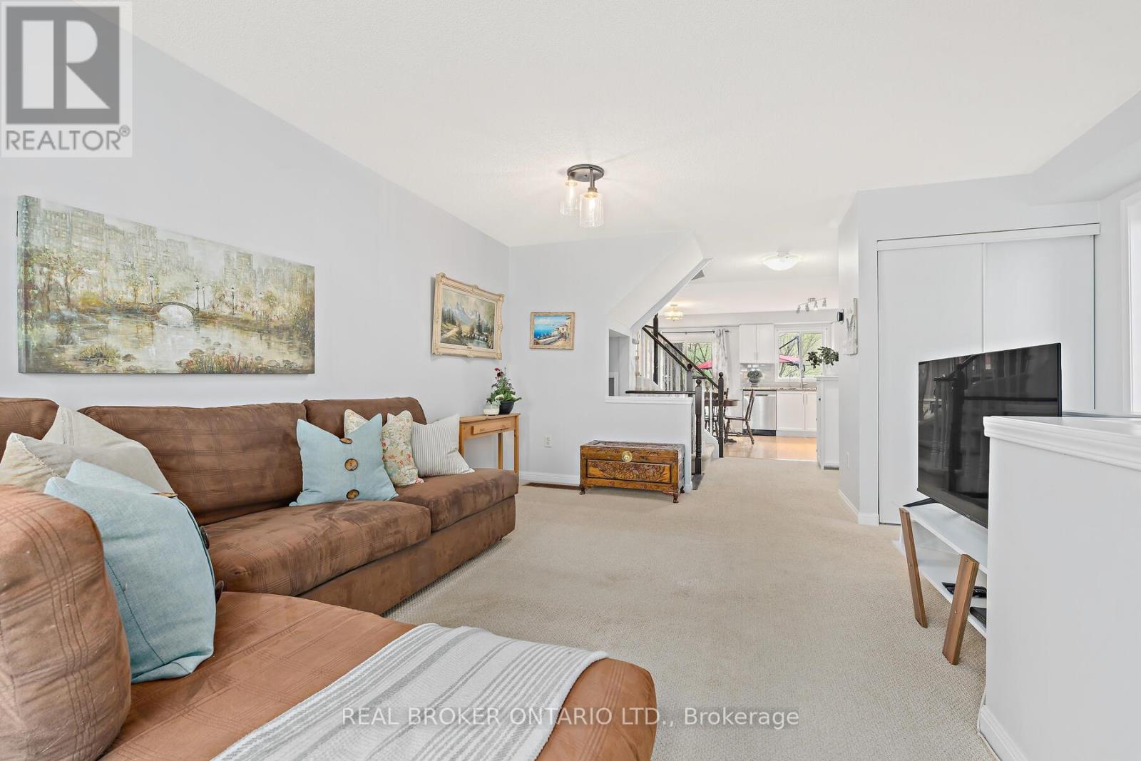 42 - 42 Palomino Trail, Halton Hills, Ontario  L7G 6E9 - Photo 6 - W12987312