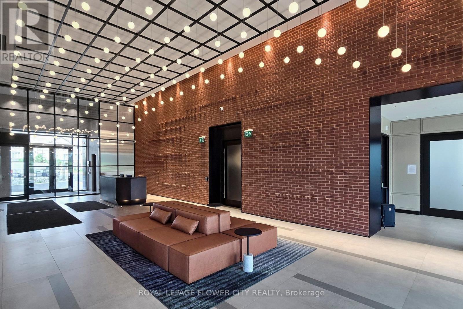 307 - 3220 William Coltson Avenue, Oakville, Ontario  L6H 7X9 - Photo 4 - W12987324