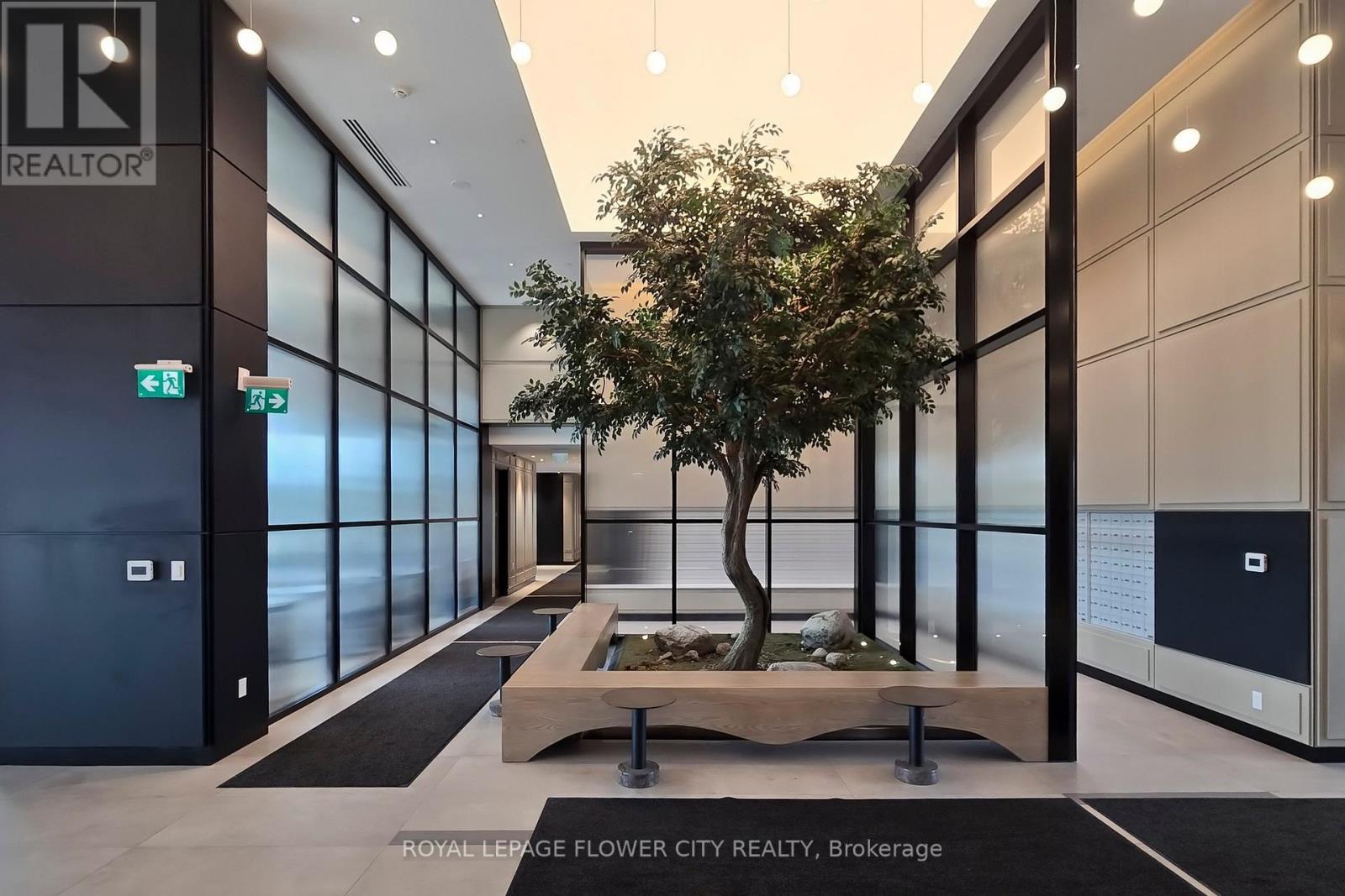 307 - 3220 William Coltson Avenue, Oakville, Ontario  L6H 7X9 - Photo 7 - W12987330