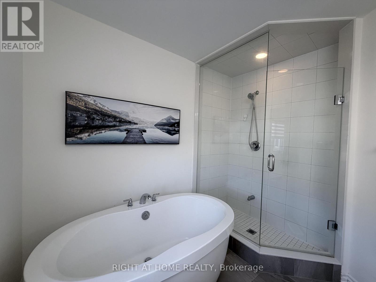 21 - 1222 Rose Way, Milton, Ontario  L9E 1P2 - Photo 28 - W12987392