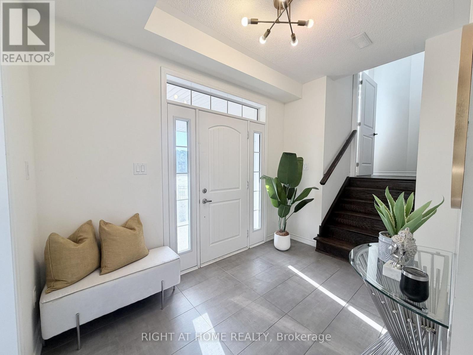 21 - 1222 Rose Way, Milton, Ontario  L9E 1P2 - Photo 38 - W12987392