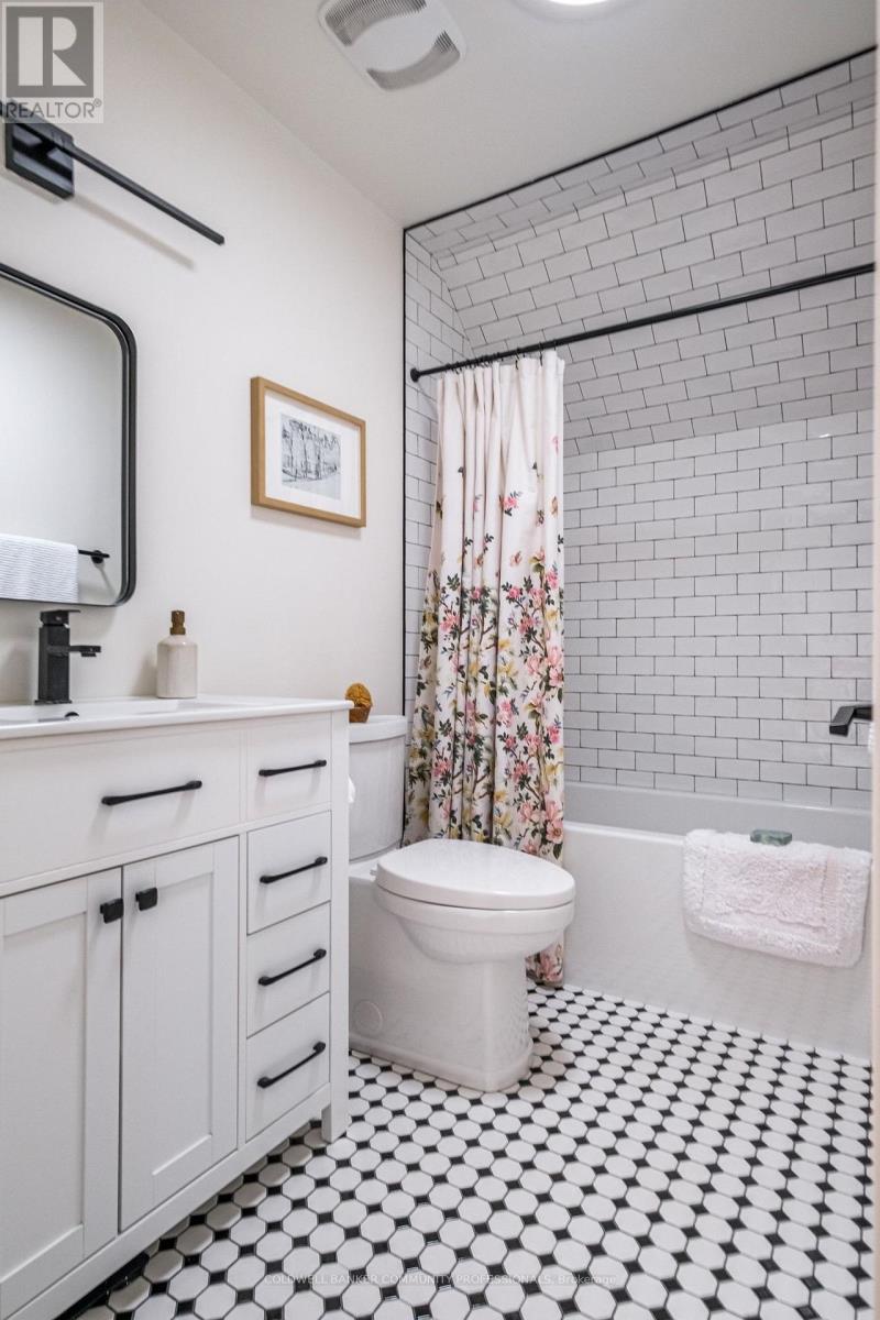 14 Reginald Street, Hamilton, Ontario  L8P 3X9 - Photo 32 - X12987334