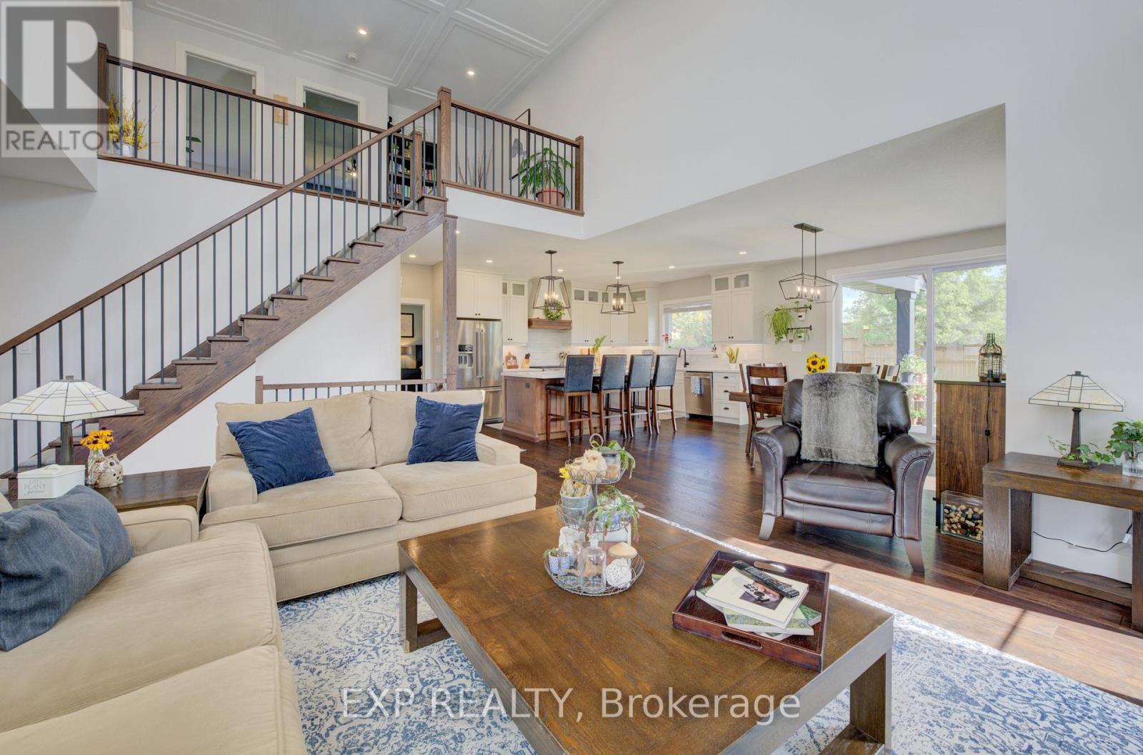 58 Carriage Crossing, Mapleton, Ontario  N0G 1P0 - Photo 12 - X12987340