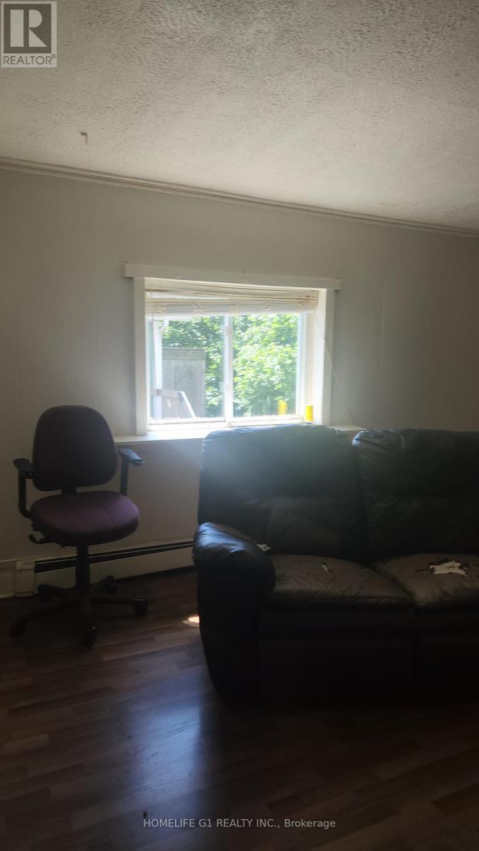 42 Riverside Drive, Welland, Ontario  L3C 5E2 - Photo 7 - X12987370