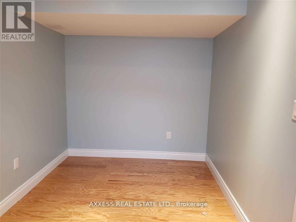 58 Spadara Drive, Hamilton, Ontario  L9B 2K3 - Photo 11 - X12987384