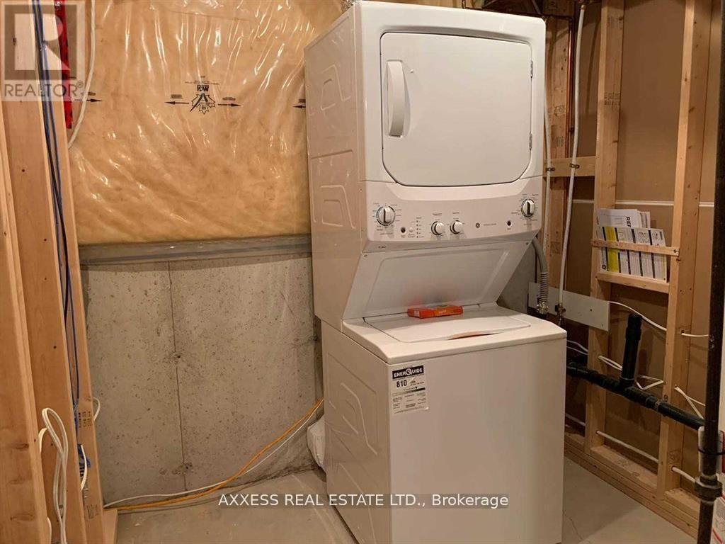 58 Spadara Drive, Hamilton, Ontario  L9B 2K3 - Photo 15 - X12987384