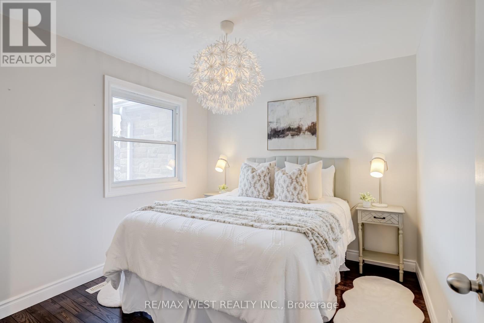 890 Wayne Drive, Newmarket, Ontario  L3Y 5T7 - Photo 32 - N12985360