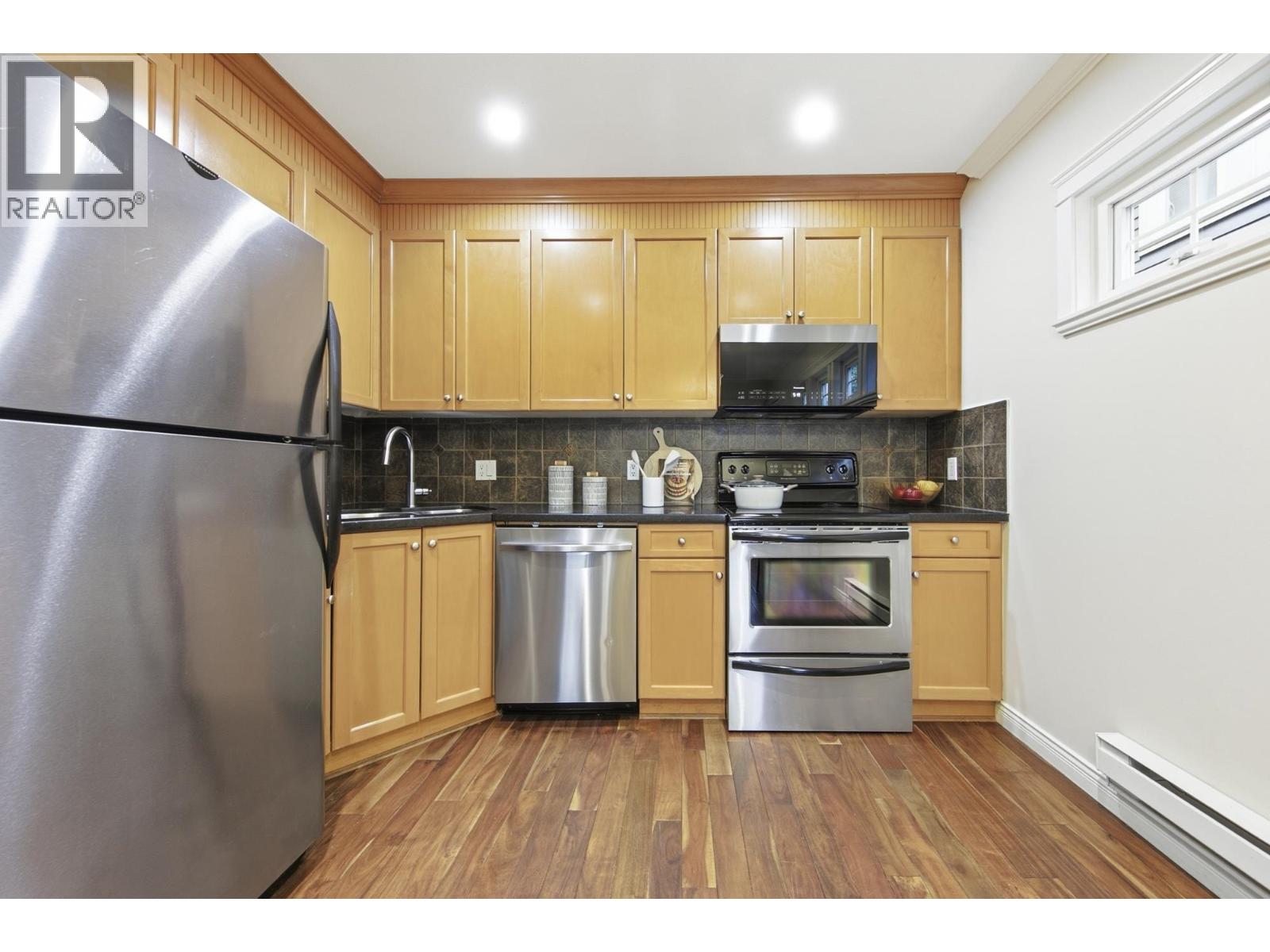 1737 Frances Street, Vancouver, British Columbia  V5L 1Z5 - Photo 9 - R3104365