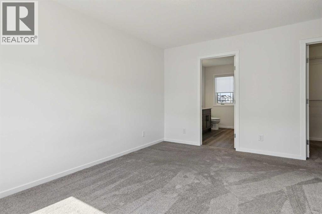 25 Yorkstone Row Sw, Calgary, Alberta  T2X 5H4 - Photo 22 - A2296058