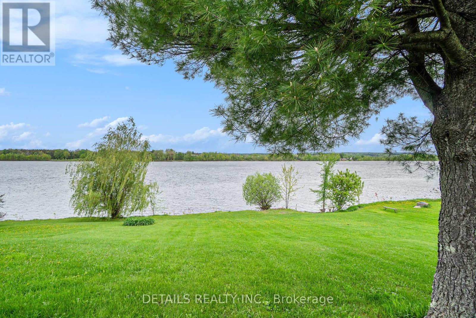 899 Concession 1 Road, Alfred And Plantagenet, Ontario  K0B 1L0 - Photo 6 - X12818068