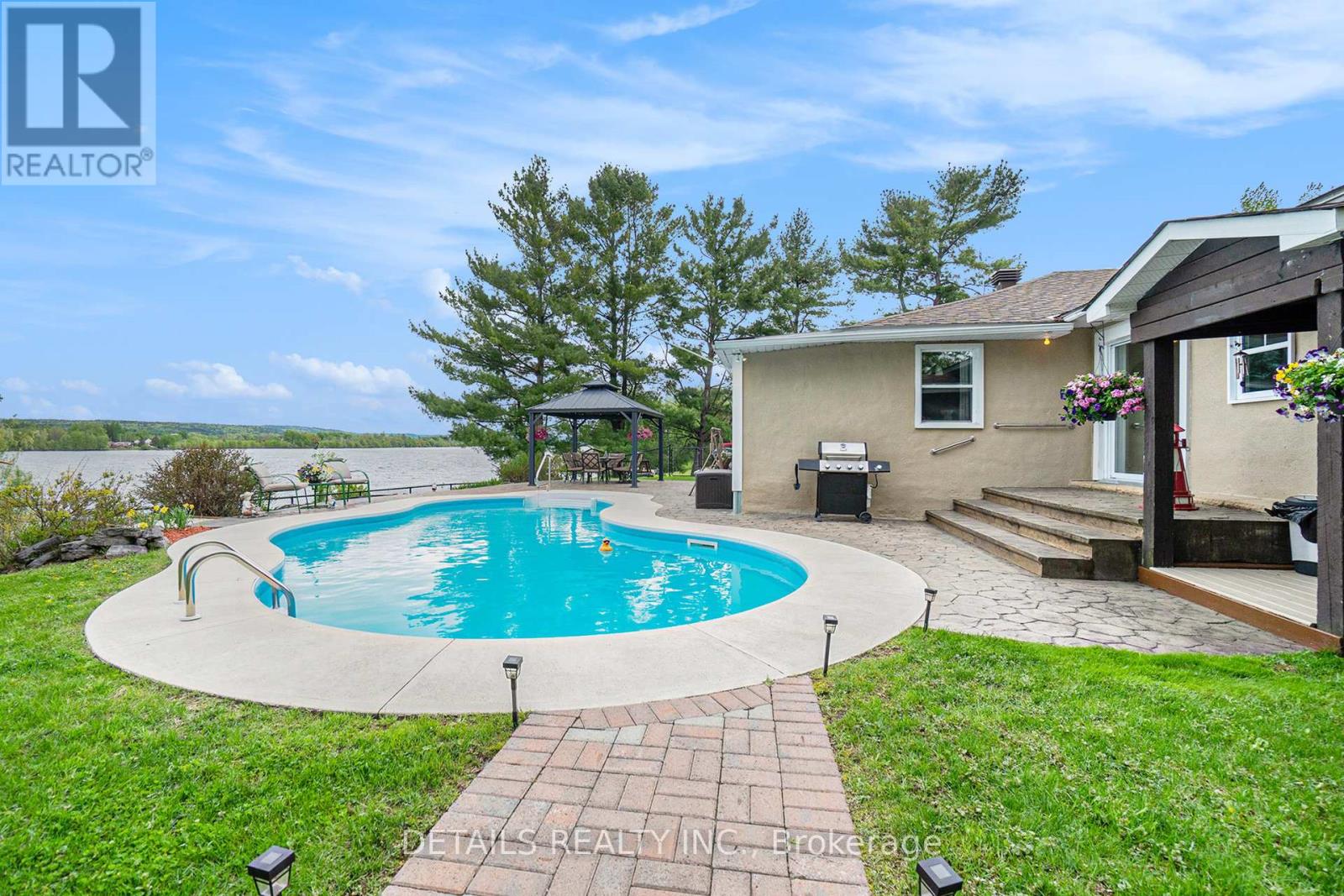 899 Concession 1 Road, Alfred And Plantagenet, Ontario  K0B 1L0 - Photo 9 - X12818068