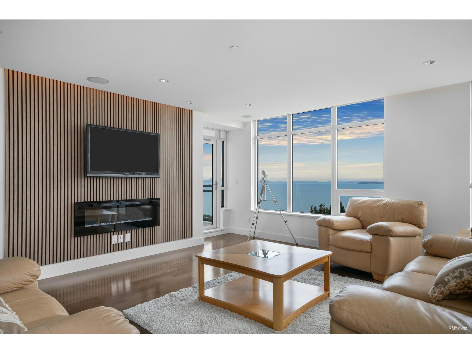 1904 15152 Russell Avenue, White Rock, British Columbia  V4B 0A3 - Photo 12 - R3109445