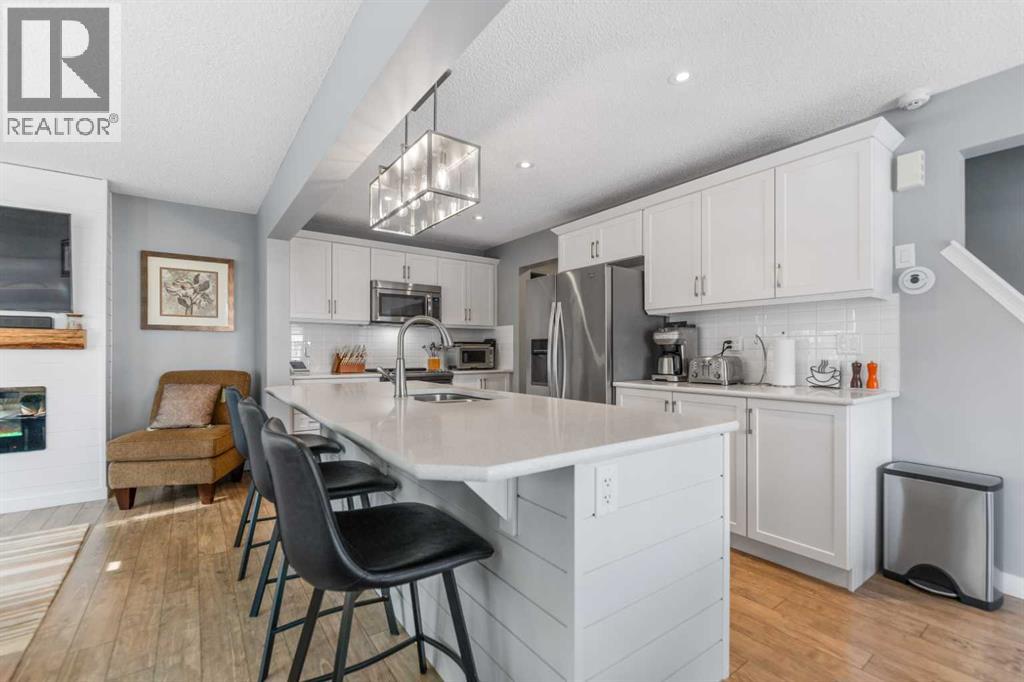 113 Osborne Rise Sw, Airdrie, Alberta  T4B 4A1 - Photo 6 - A2291075