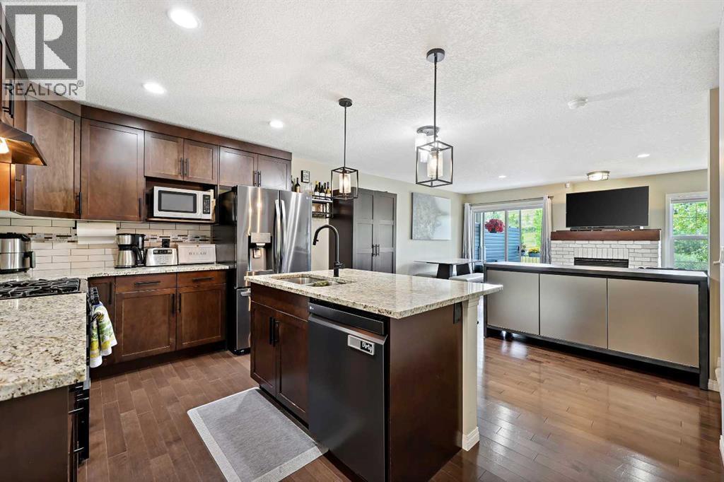 21 Chaparral Valley Gardens SE, Calgary, Alberta  T2X 0P8 - Photo 6 - A2299013