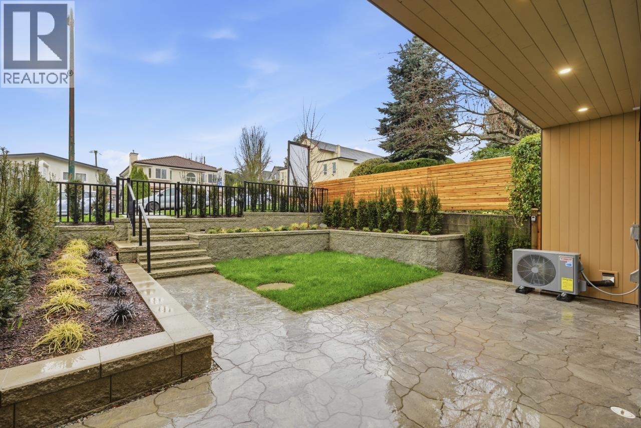 1 727 E 31st Avenue, Vancouver, British Columbia  V5V 2W9 - Photo 3 - R3110117