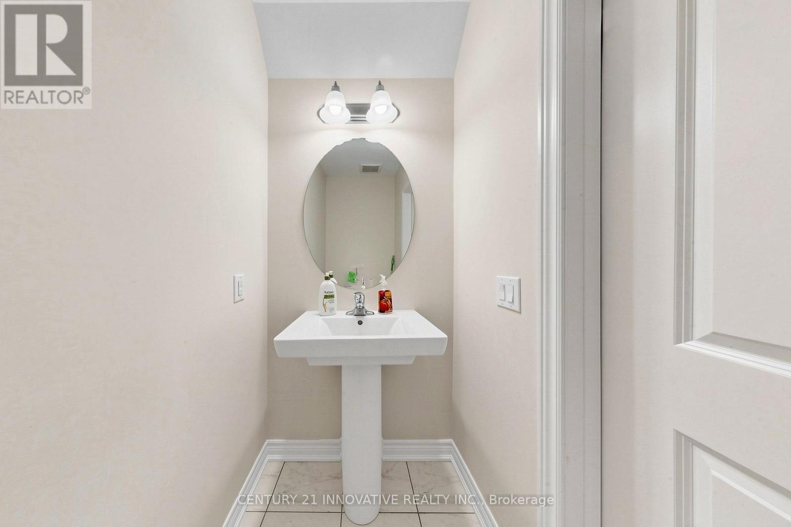 24 Icemaker Way, Whitby, Ontario  L1P 0L5 - Photo 19 - E12987394