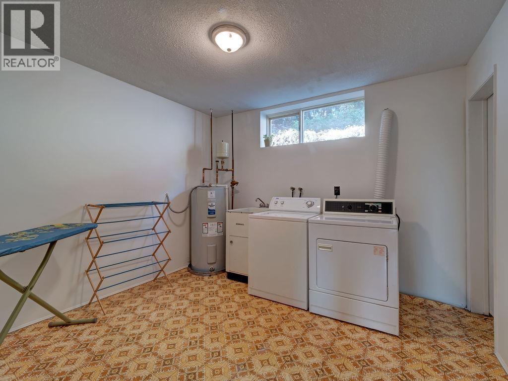 1175 Marine Drive, Gibsons, British Columbia  V0N 1V1 - Photo 28 - R3110116